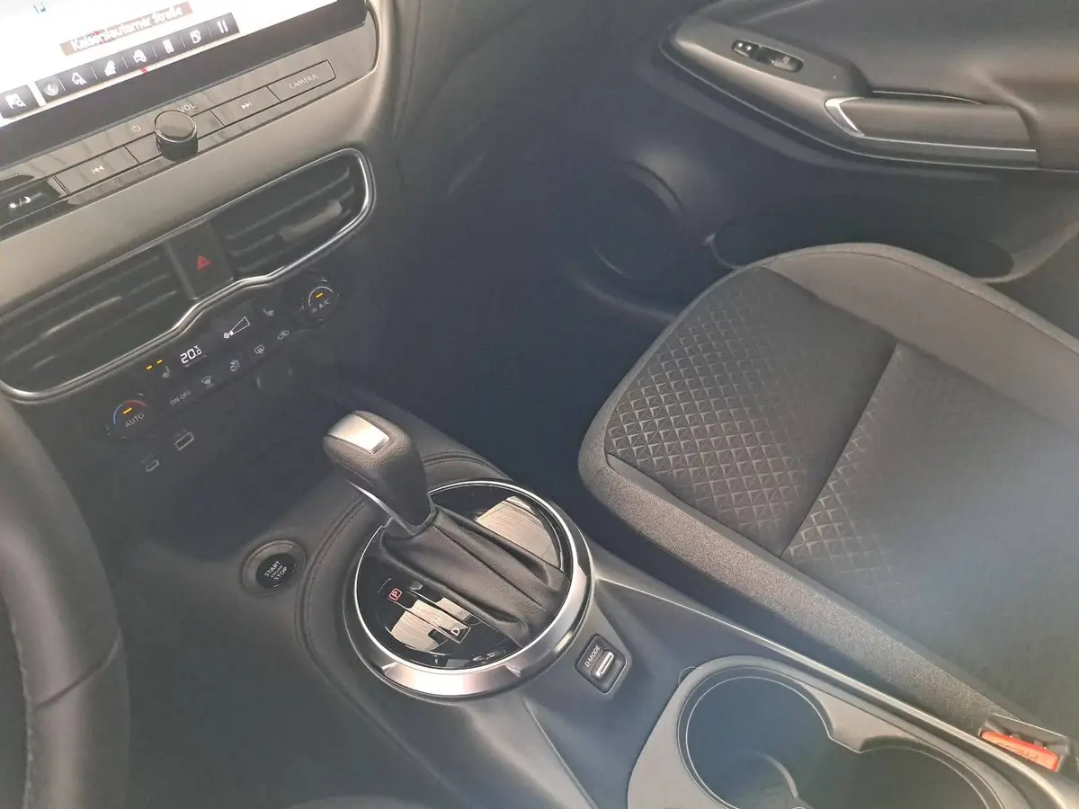 NISSAN JUKE 1.0 DIG-T 5T AUTO. N-CONNECTA NAVI WINTER