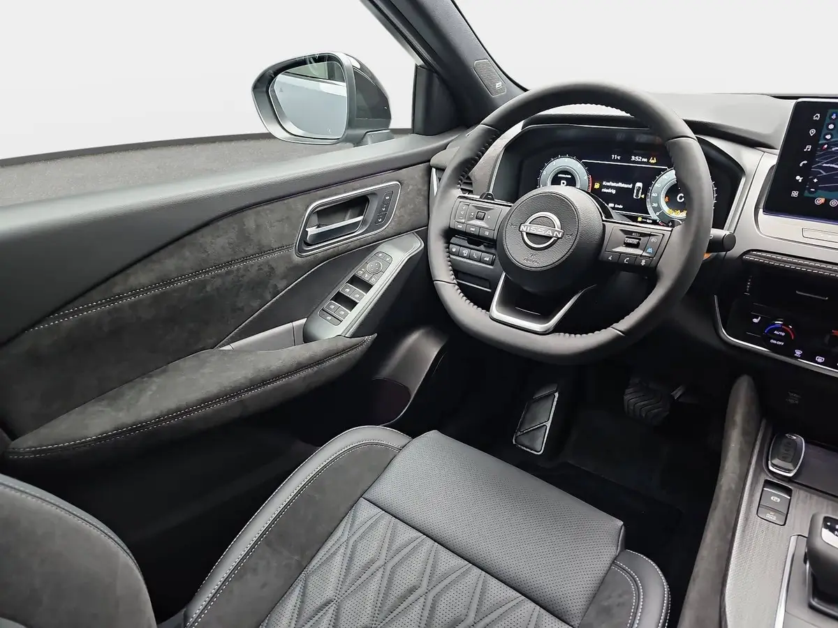 NISSAN QASHQAI 1.3 DIG-T MHEV AUTO. TEKNA PREMIUM PAKET 2-FARBEN