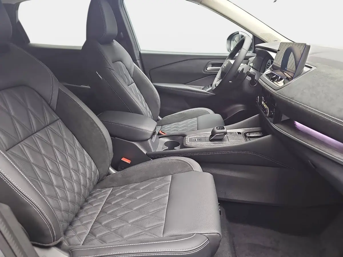 NISSAN QASHQAI 1.3 DIG-T MHEV AUTO. MJ27 TEKNA PREMIUM PAKET 2-FARBEN
