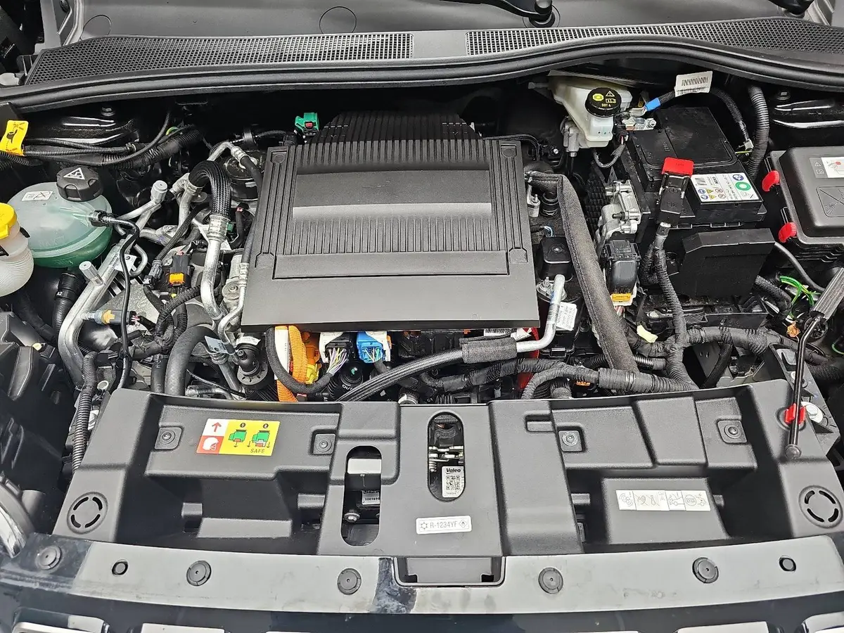 JEEP AVENGER ELEKTRO ALTITUDE NAVI