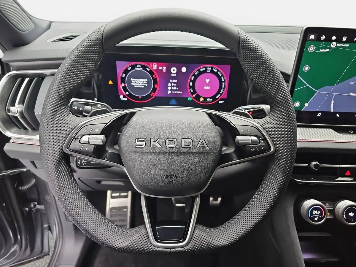 SKODA KODIAQ 2.0 TDI DSG SPORTLINE 4X4 NAVI LED ACC PANO 7S AHK