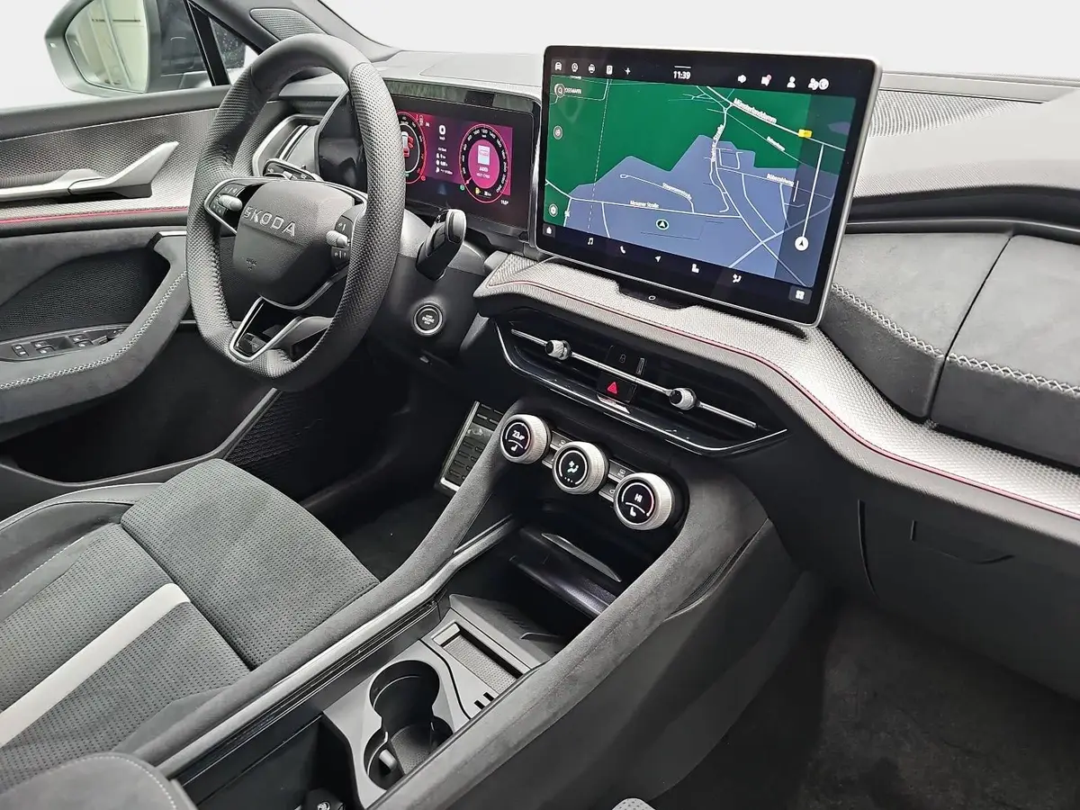 SKODA KODIAQ 1.5 TSI DSG SPORTLINE NAVI LED ACC WINTER 7-S KAME