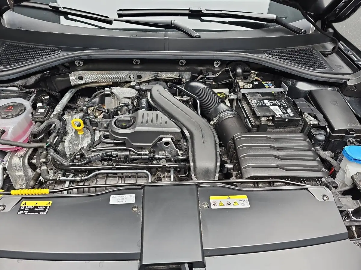 VW T-ROC 1.5 TSI DSG GOAL NAVI LED KLIMAAUTO ACC KAMERA AHK