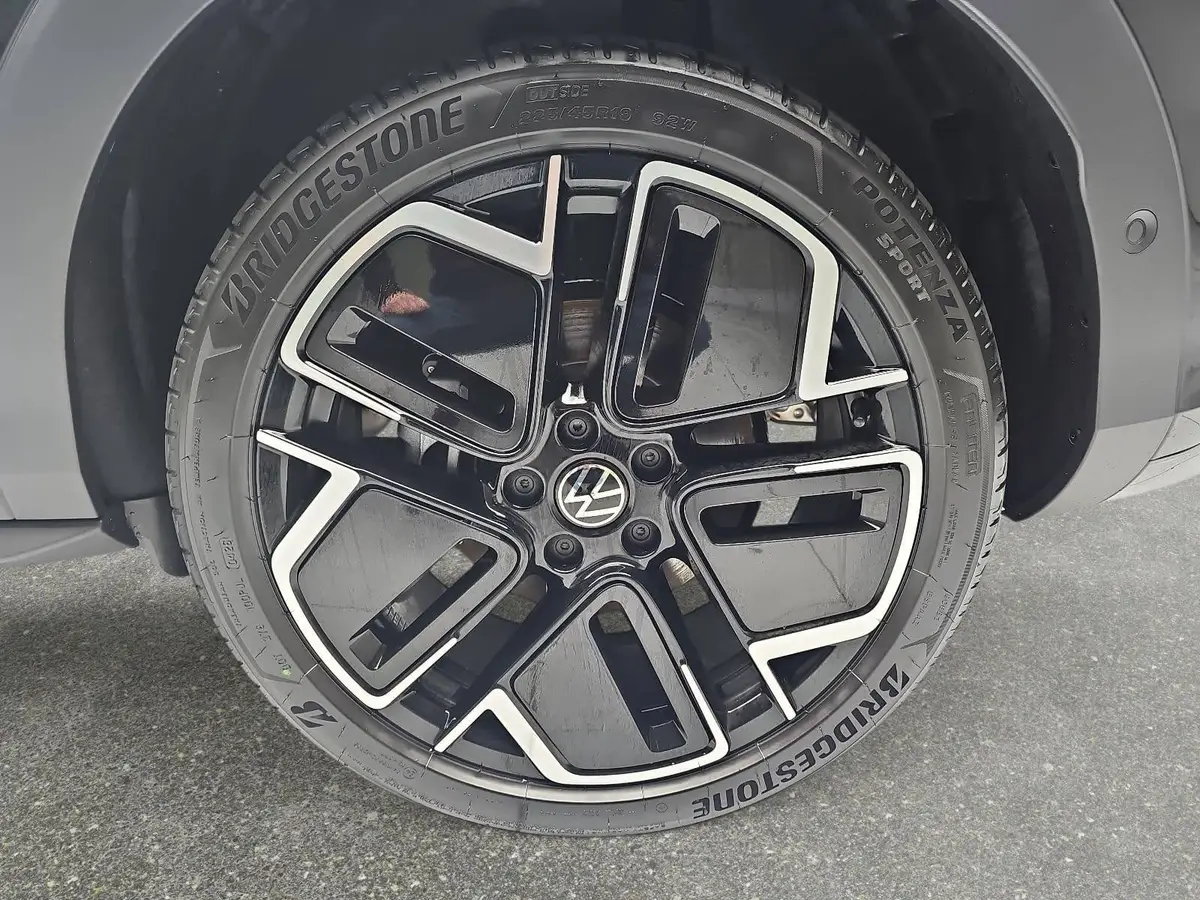 VW T-ROC 1.5 ETSI DSG R-LINE MATRIX AHK LM19