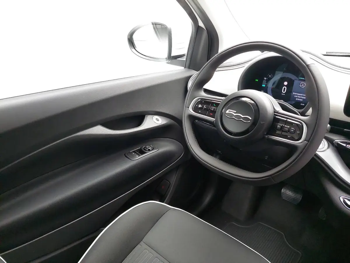 FIAT 500 ELEKTRO 42 KWH KOMFORT PAKET, 16 ZOLL LM FELGEN