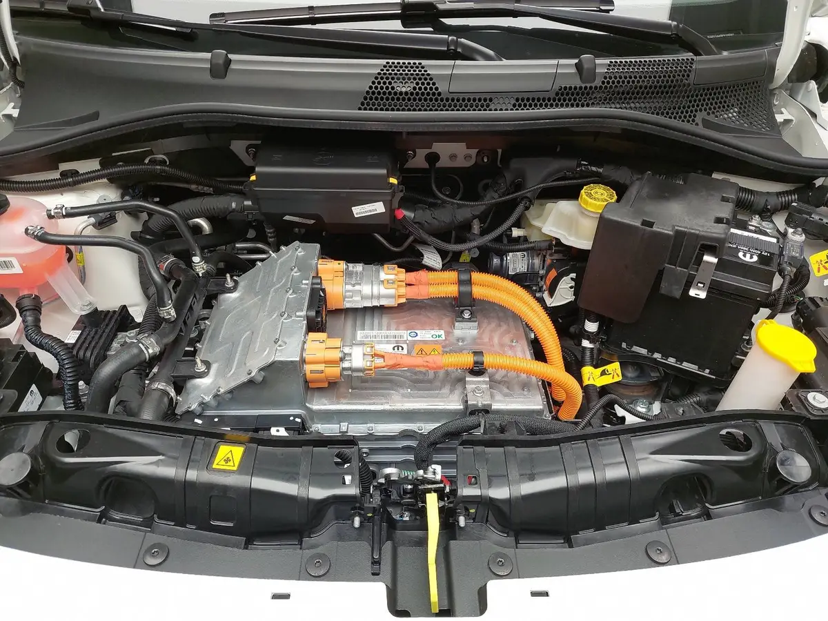 FIAT 500 ELEKTRO 42 KWH KOMFORT PAKET, 16 ZOLL LM FELGEN