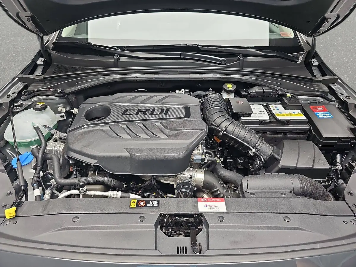 KIA CEED 1.6 CRDi Spirit Navi Winter P-Assist LM