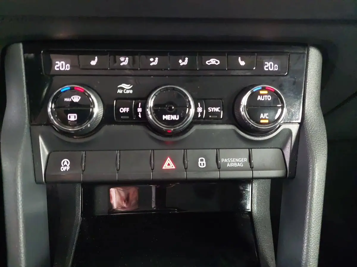 SKODA KAROQ 1.5 TSI DSG STYLE