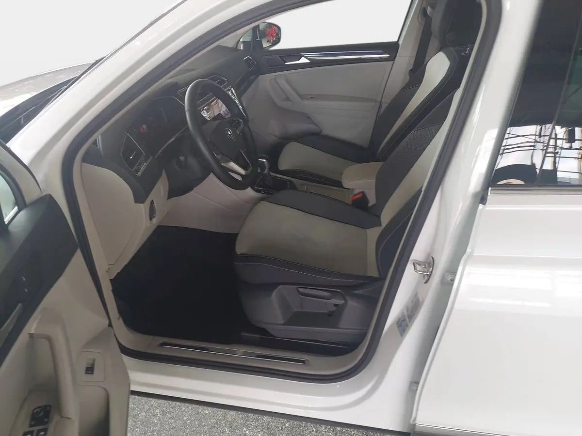 VW TIGUAN 2.0 TDI BMT ELEGANCE