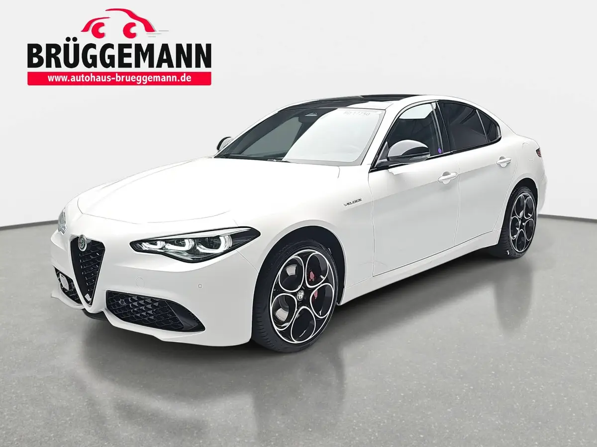 ALFA ROMEO GIULIA 2.0 TURBO 16V Q4 VELOCE PANORAMA TECHNOLOGIE PAKET PREMIUM AUDIO