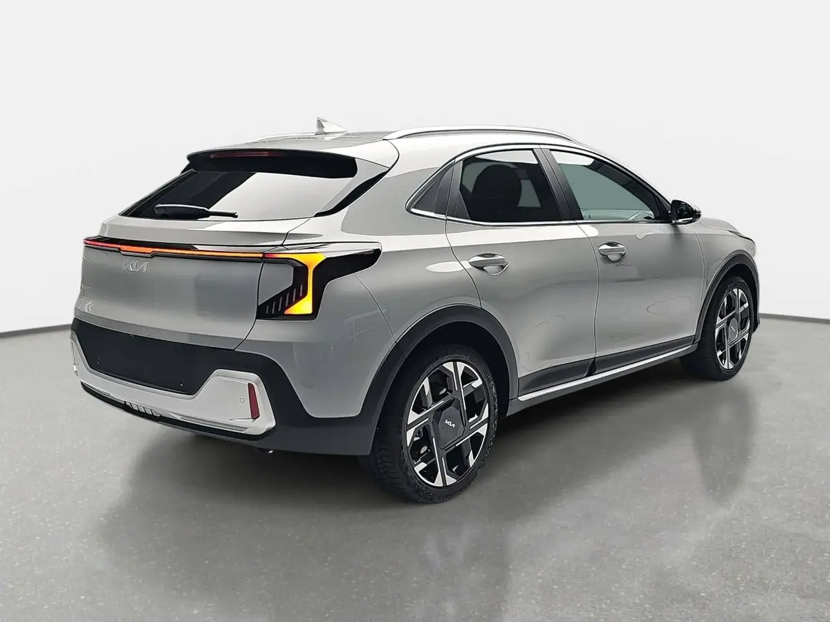 KIA XCEED 1.6 T-GDI 180 DCT SPIRIT MJ27 SOUND SITZ ADVANCED