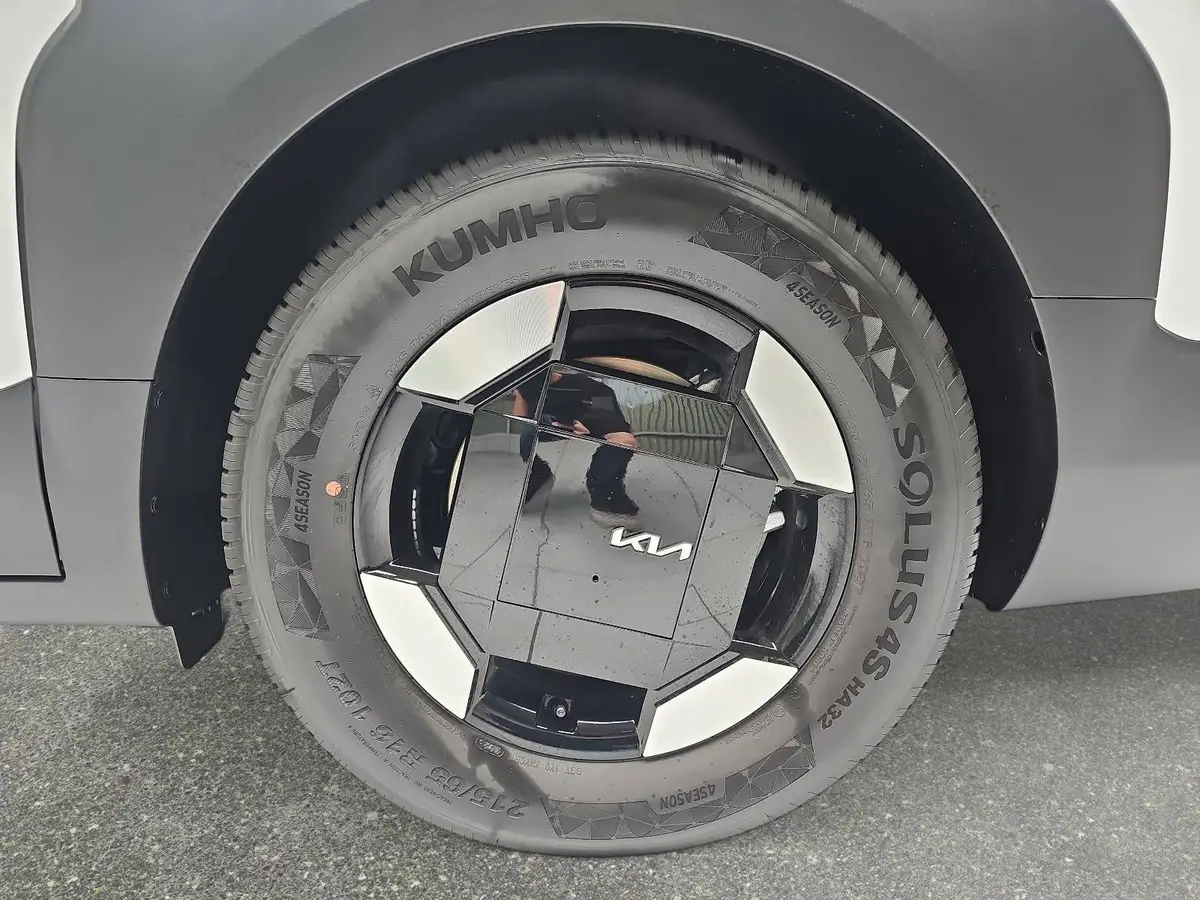 KIA PV5 CARGO L2H1 4T 71.2 KWH ELITE MJ26 WÄRMEPUMPE COMFORT-TECHNIK LM ALLWETTERREIFEN