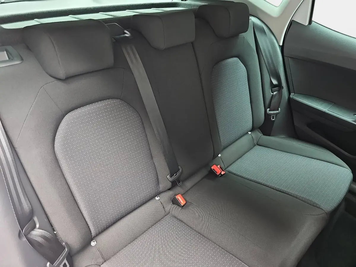 SEAT ARONA 1.0 TSI DSG STYLE LED KLIMAAUTO SMARTLINK PDC LM16