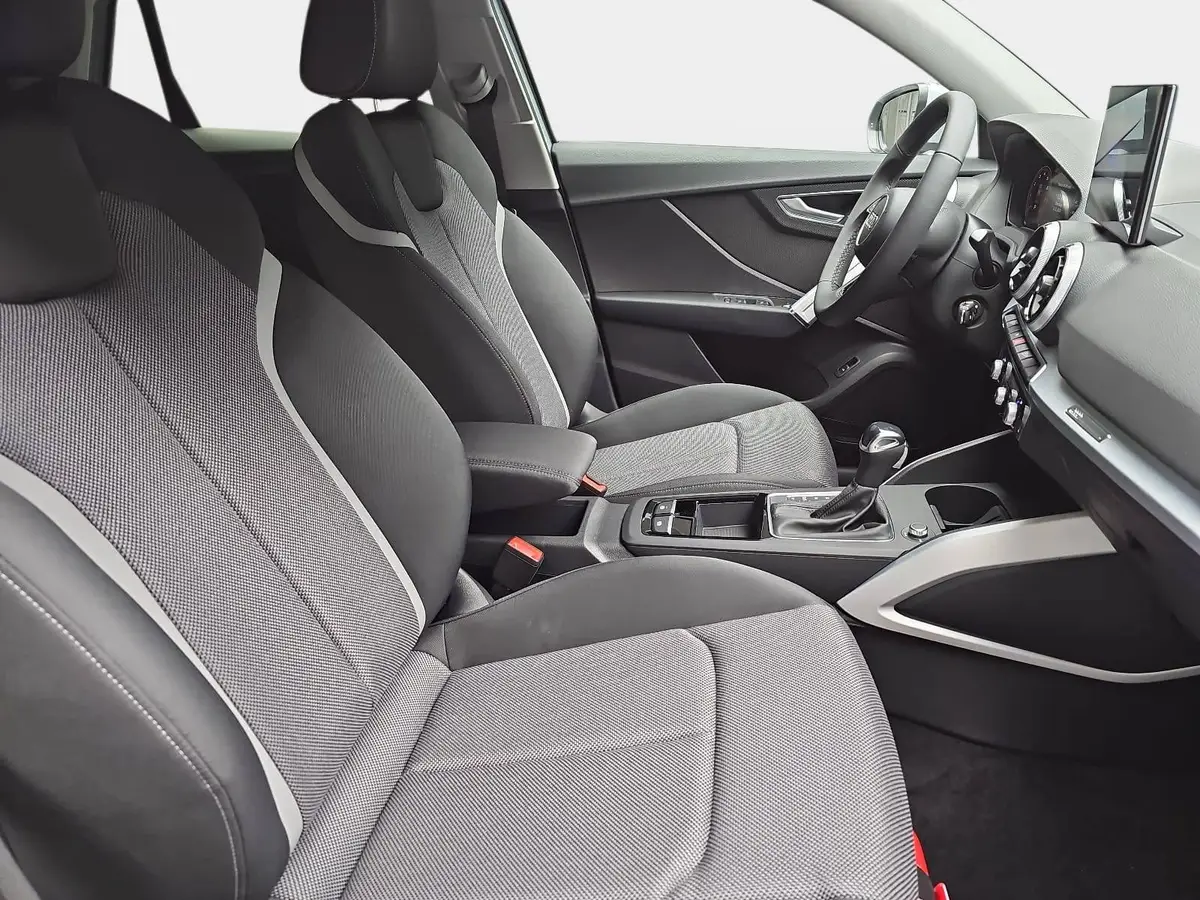 AUDI Q2 35 TFSI S-TRONIC S LINE NAVI LED ACC EL.HECKKL. WI