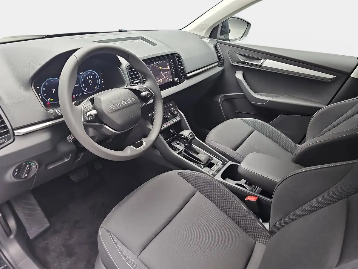 SKODA KAROQ 2.0 TDI DSG DRIVE NAVI LED AHK LM