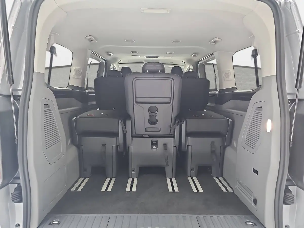FORD TOURNEO CUSTOM 2.0 ECOBLUE AUTO. L1 TITANIUM X NAVI LED AHK