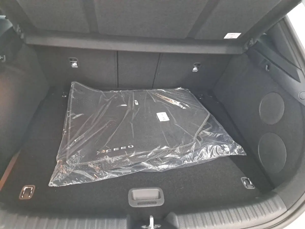 KIA XCEED 1.6 T-GDI 180 DCT GT-LINE MJ26 LEDER GLASDACH