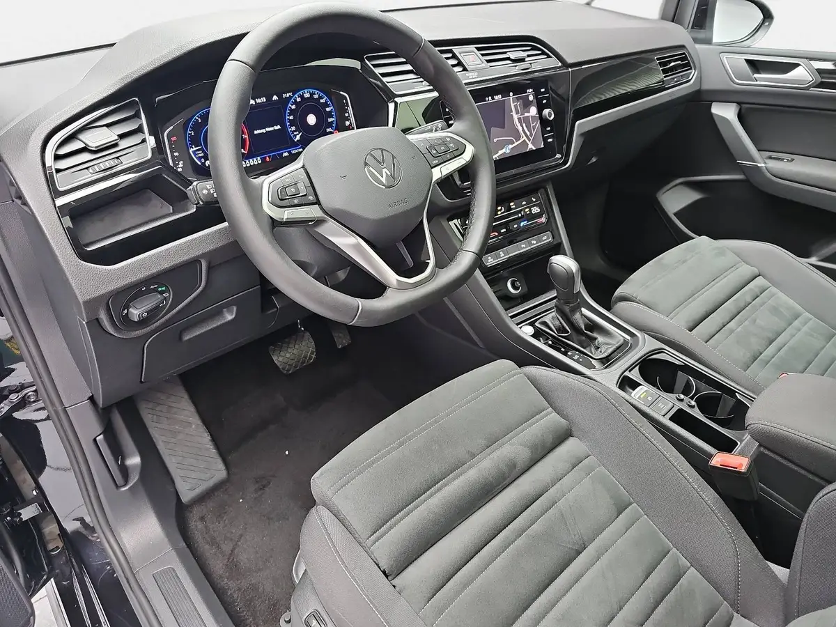 VW TOURAN 1.5 TSI DSG HIGHLINE R-LINE NAVI LED ACC PANO KAME