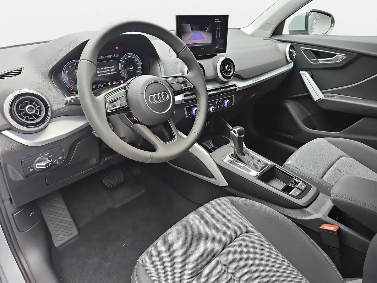 AUDI Q2 35 TFSI S-TRONIC S LINE NAVI LED KLIMAAUTO EL.HEC