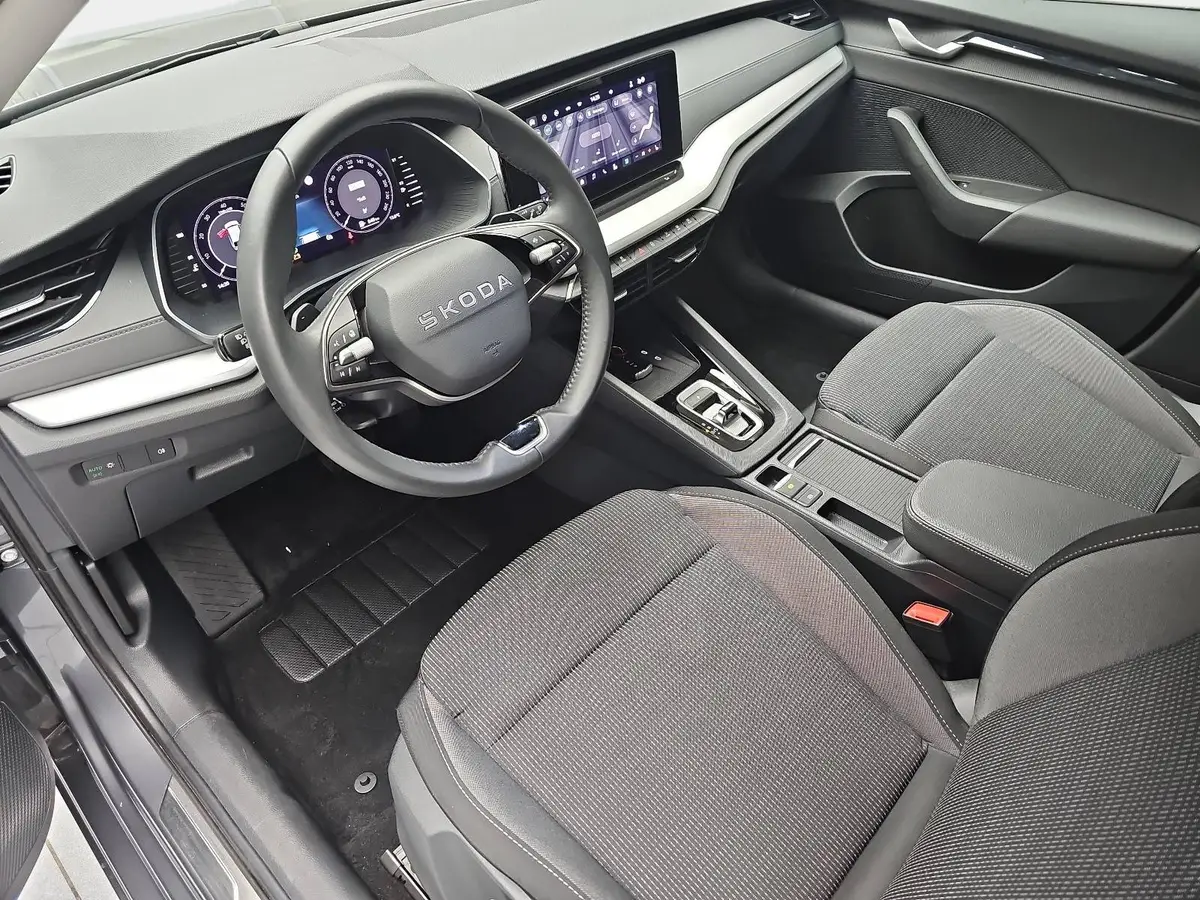 SKODA OCTAVIA COMBI 1.5 TSI DSG SELECTION LED AUDIO WINTER EL.HECKKL. 