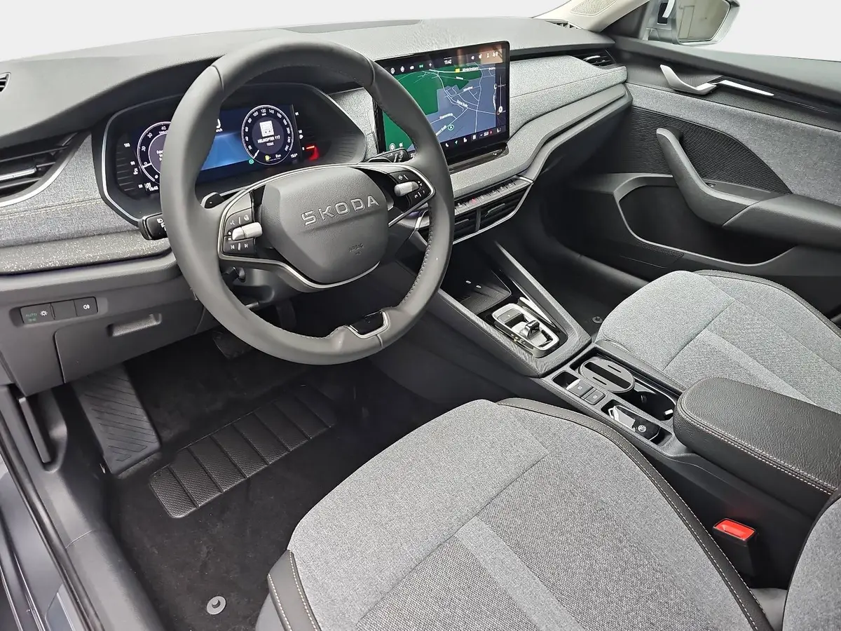 SKODA OCTAVIA COMBI 1.5 TSI ETEC DSG SELECTION NAVI LED ACC WINTER KA