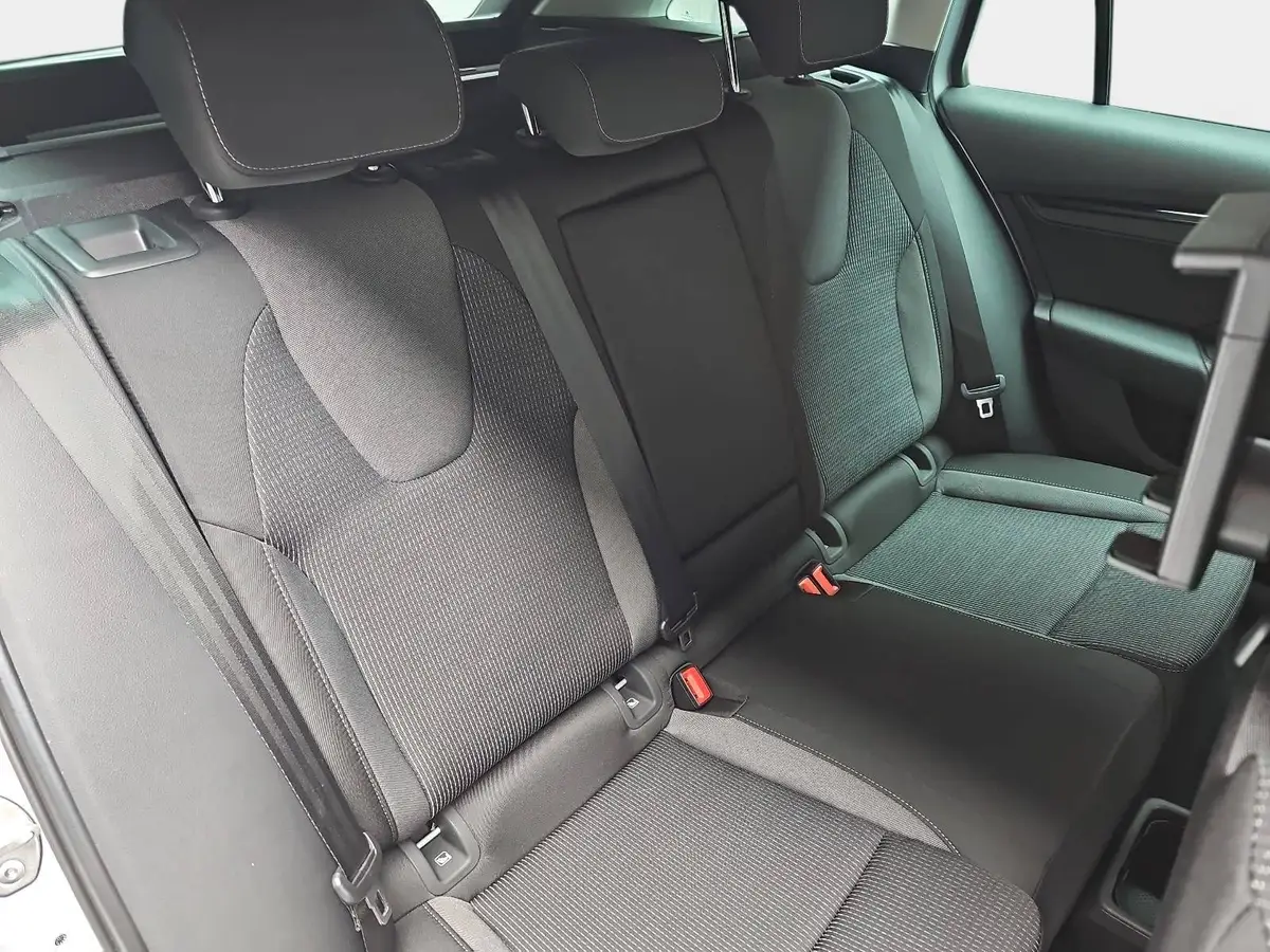 SKODA OCTAVIA COMBI 1.5 TSI DSG 130 JAHRE KLIMAAUTO LED SMARTLINK KAME