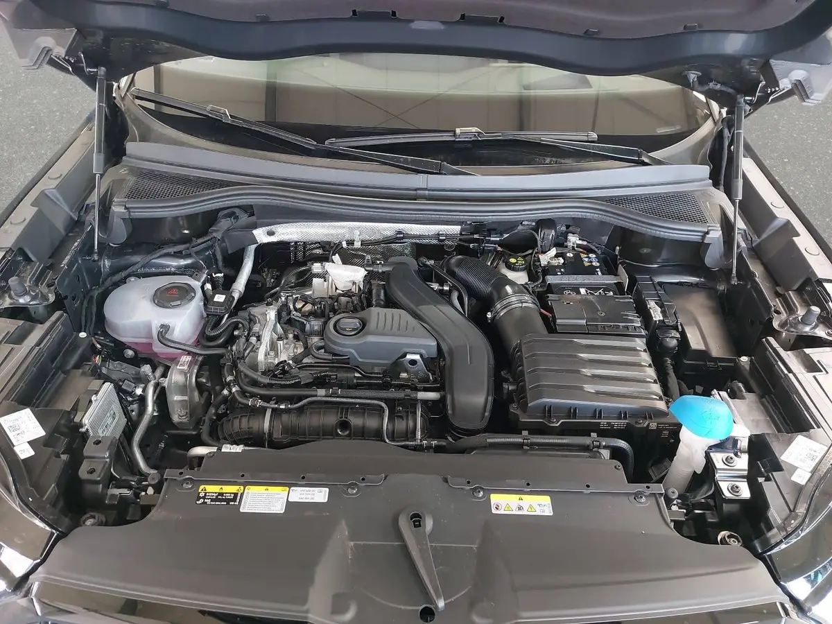 SKODA KODIAQ 1.5 TSI DSG SPORTLINE NAVI LED ACC PANO WINTER AHK