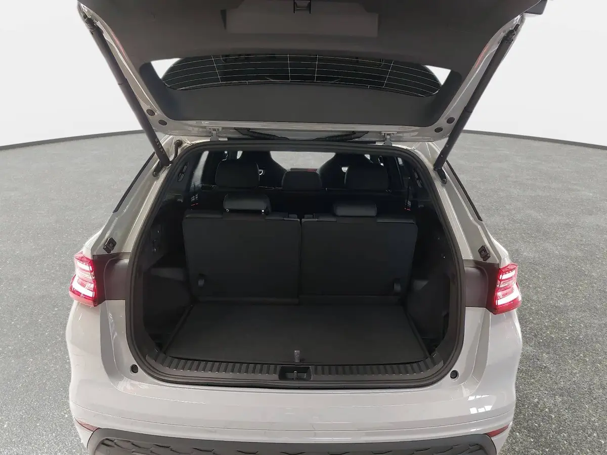 SKODA KODIAQ 1.5 TSI DSG SPORTLINE NAVI LED ACC PANO WINTER AHK