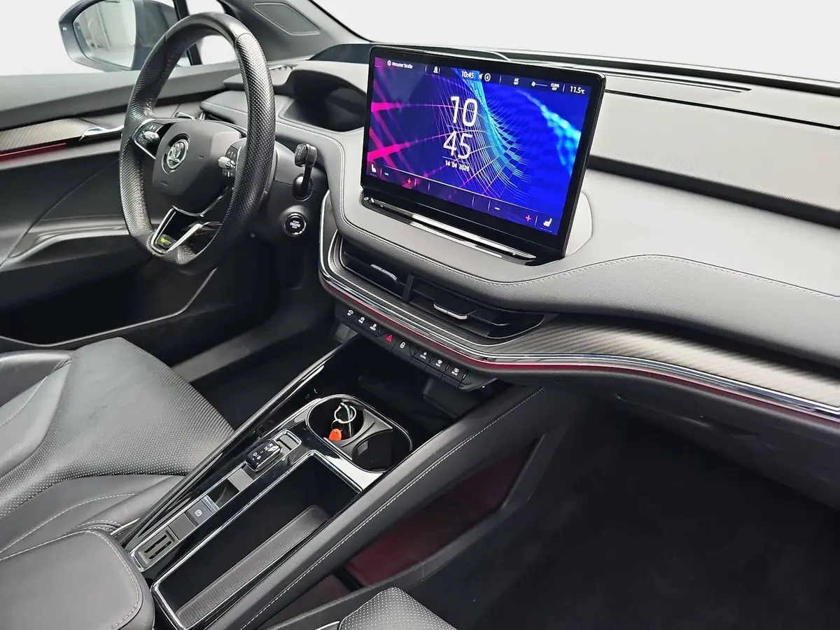 SKODA ENYAQ COUPÉRS SUITE 77KWH MATRIX DCC LM20