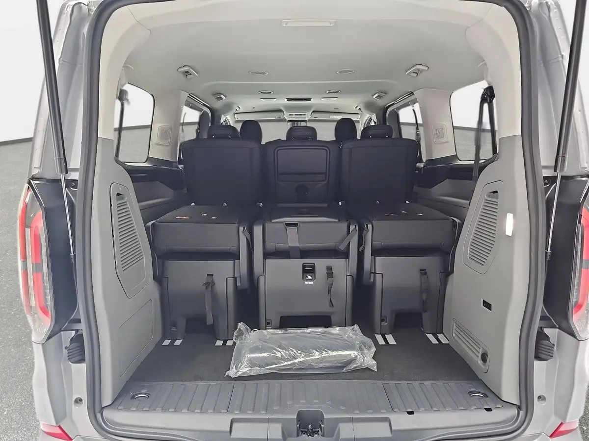 FORD TOURNEO CUSTOM 2.0 ECOBLUE AUTO. L1 TITANIUM X NAVI LED AHK