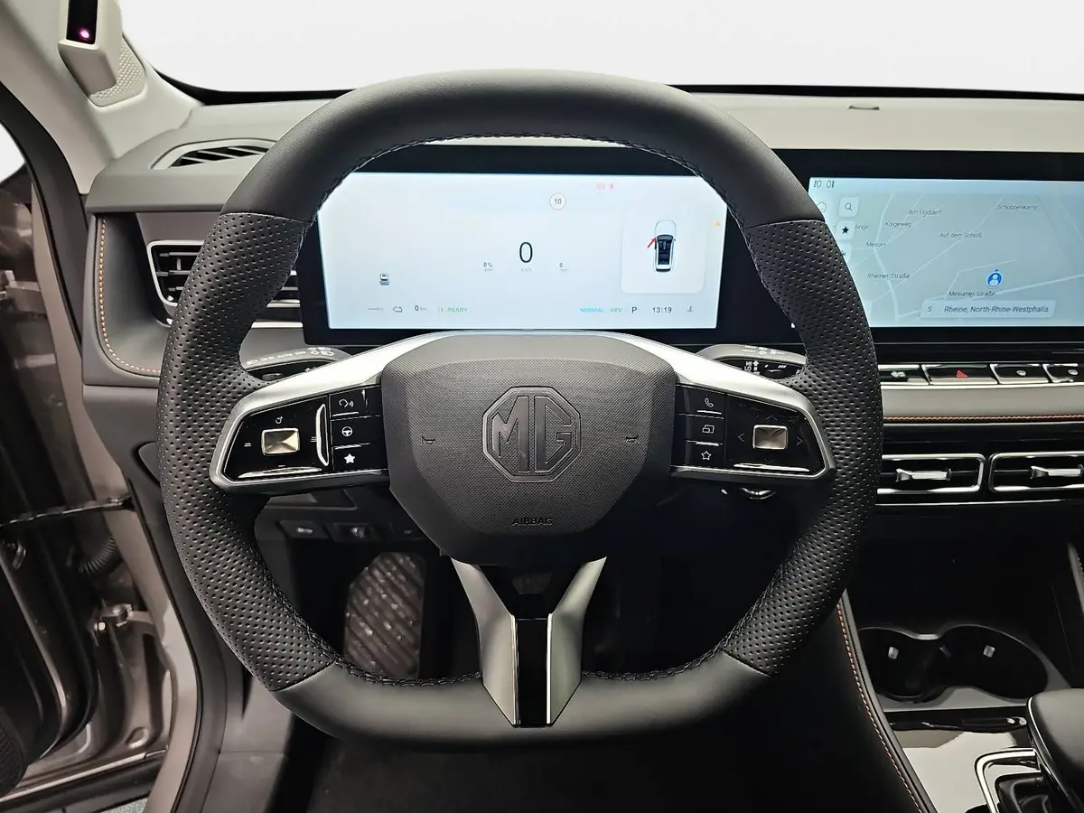 MG HS 1.5 PLUG-IN-HYBRID LUXURY LEDER 360-GRAD-KAMERA 19-ZOLL-LM