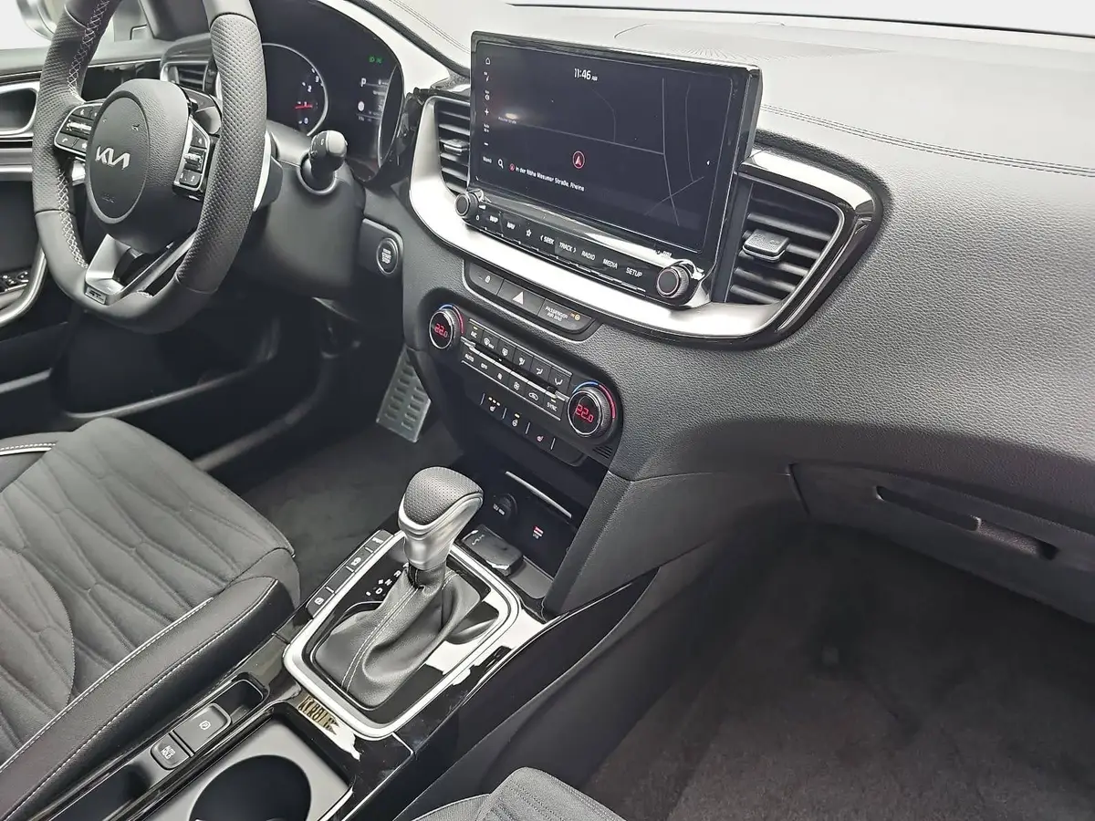 KIA CEED SW 1.5 T-GDI DCT7 GT-LINE