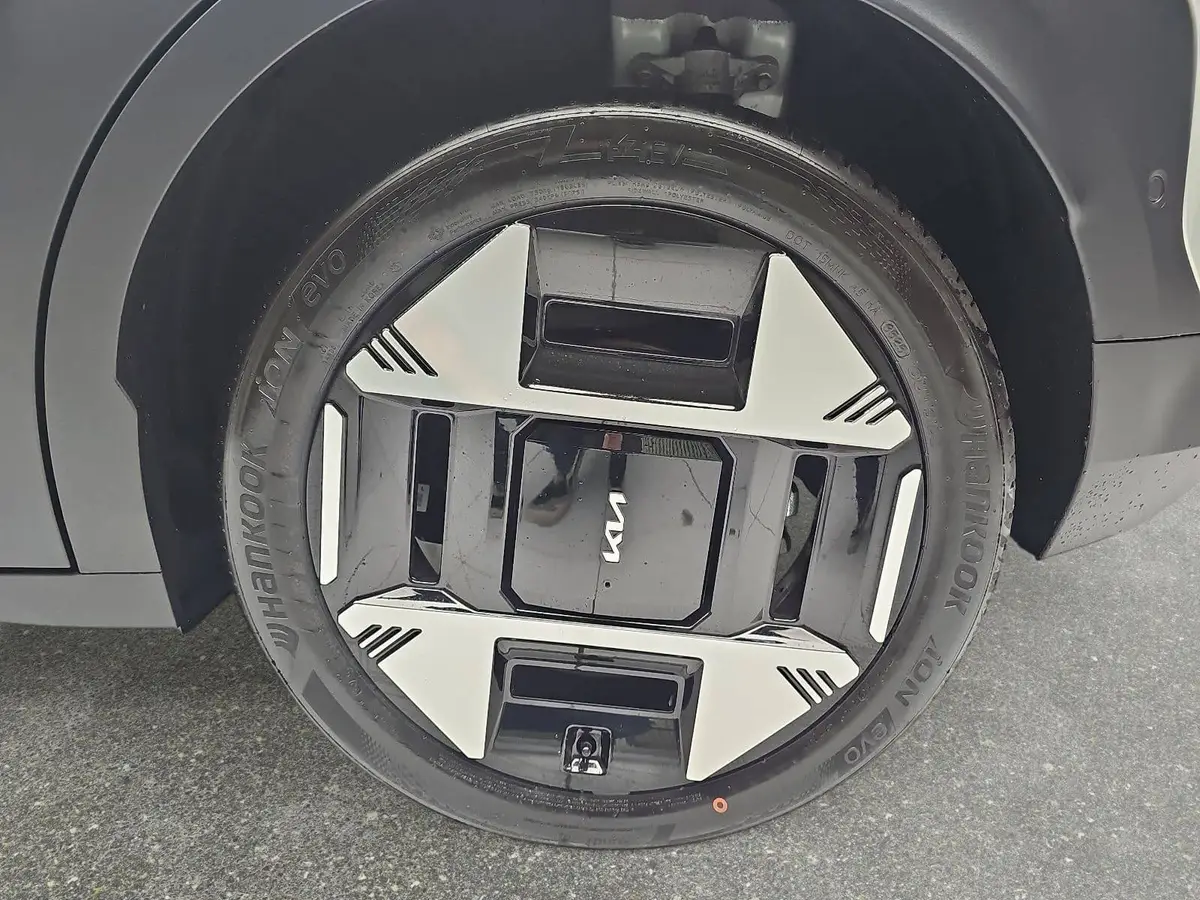KIA EV3 81.4 KWH EARTH MJ26 WINTER BUSIN. UPGRADE DRIVEWISE-PARK DESIGN SOUND