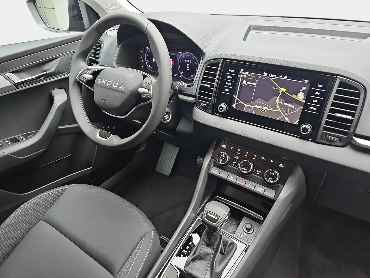 SKODA KAROQ 1.5 TSI DSG SELECTION NAVI LED ACC WINTER KAMERA A