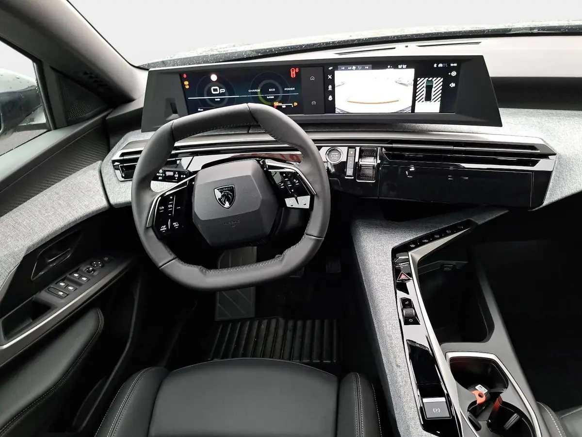 PEUGEOT 3008 1.2 HYBRID 145 E-DSC6 ALLURE LED DAB WINTER AHK LM