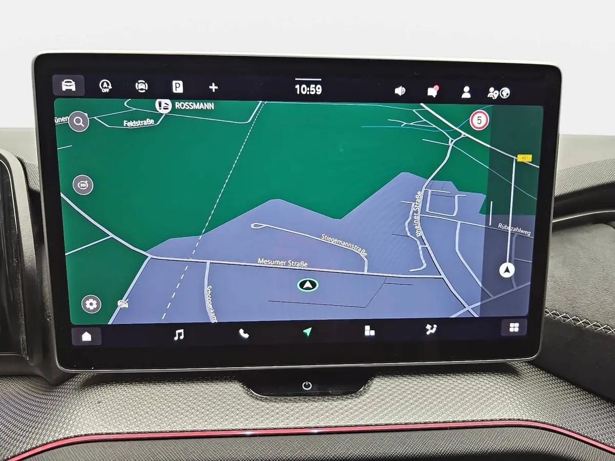 SKODA KODIAQ 1.5 TSI DSG SPORTLINE NAVI LED ACC PANO WINTER AHK