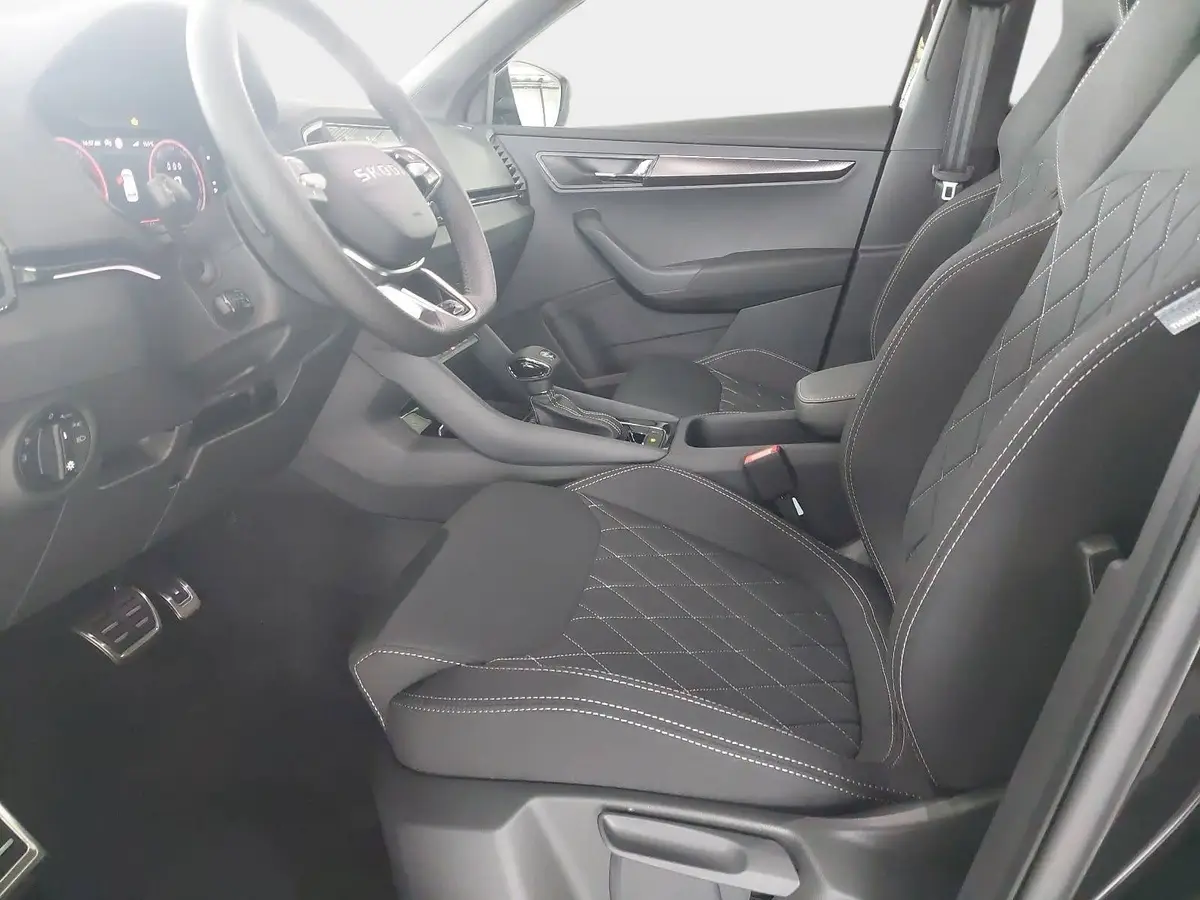 SKODA KAROQ 2.0 TDI DSG SPORTLINE 4X4 NAVI LED