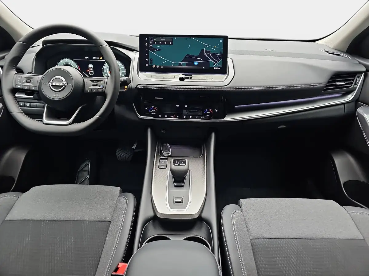 NISSAN QASHQAI 1.3 DIG-T XTRONIC N-CONNECTA PANO WINTER