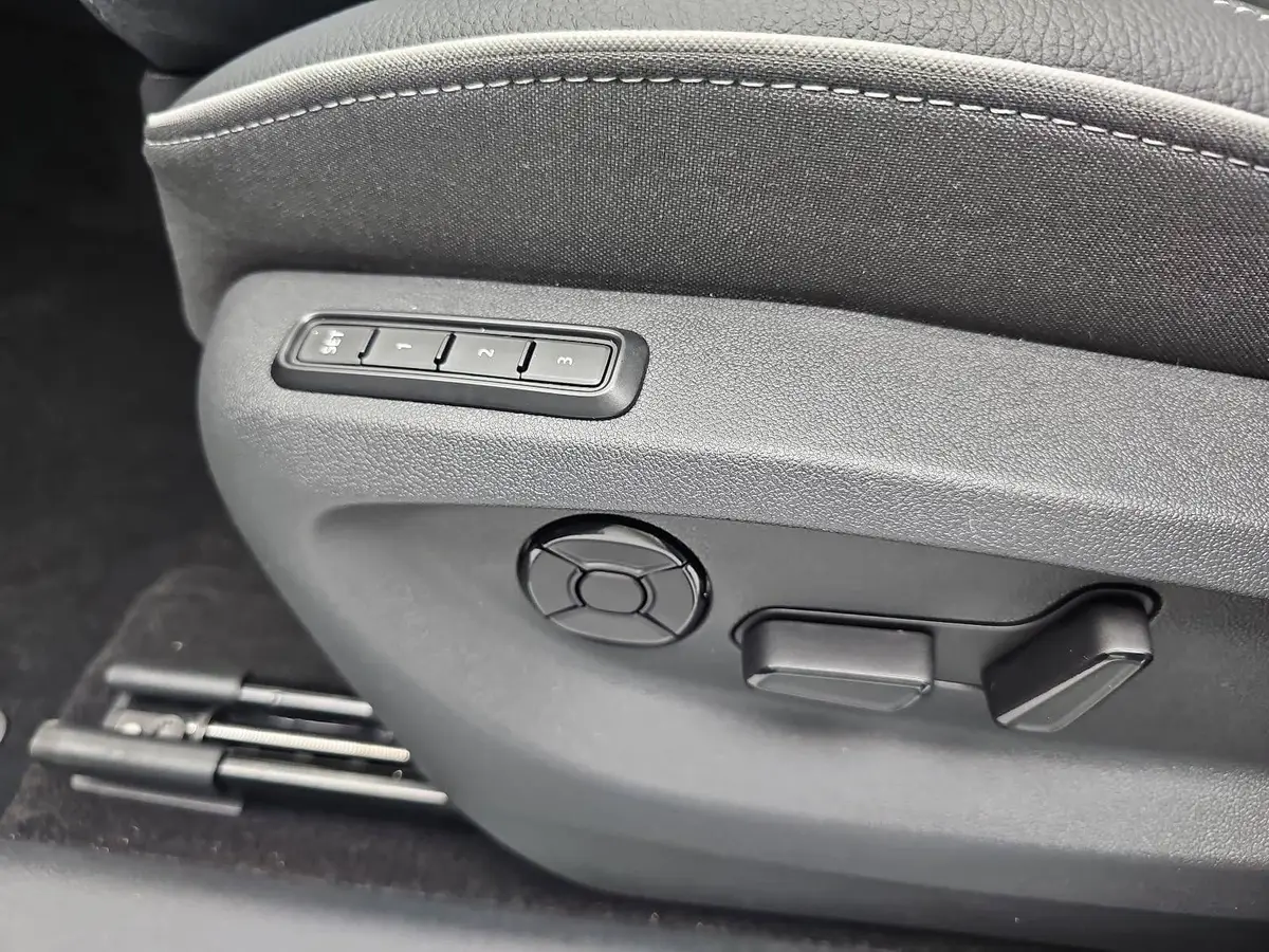 SKODA KODIAQ 2.0 TSI DSG SPORTLINE 4X4 NAVI LED