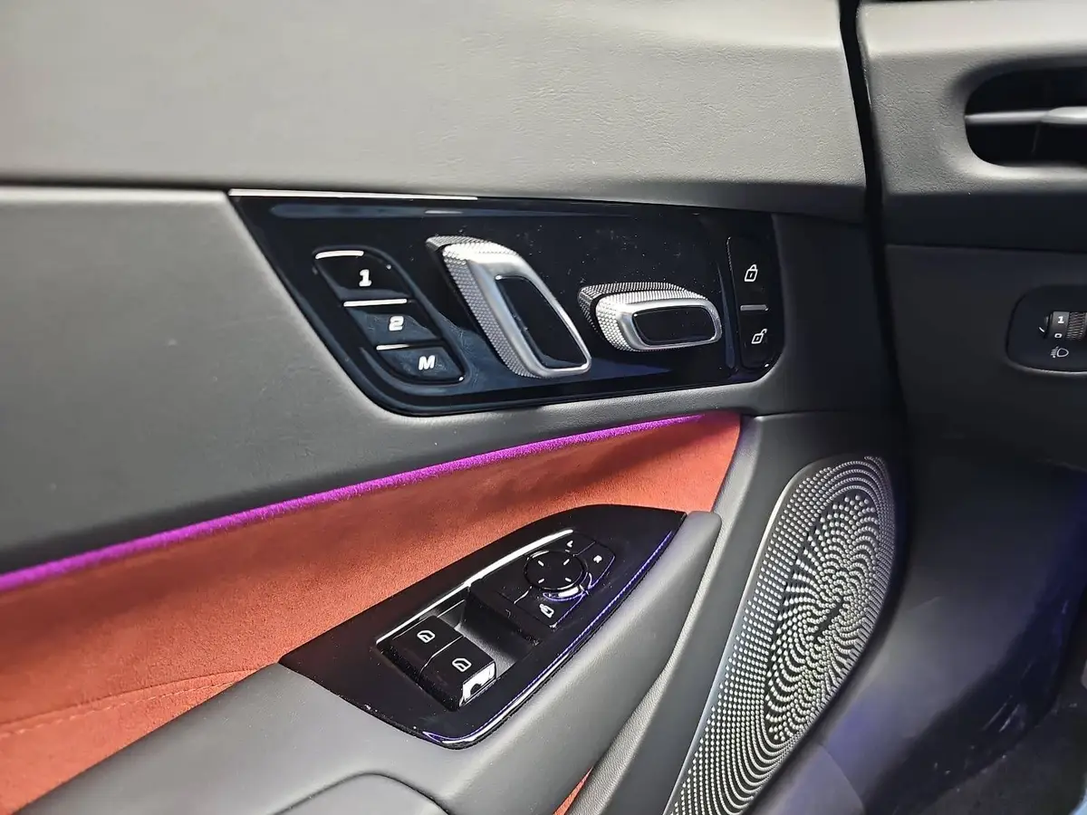 MG CYBERSTER EV 77 KWH XPOWER