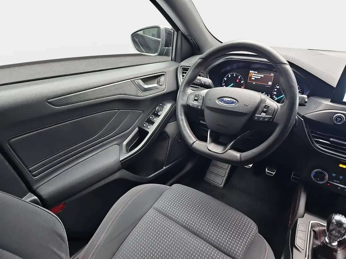 FORD FOCUS 1.0 EB ST-LINE NAVI LED LM18