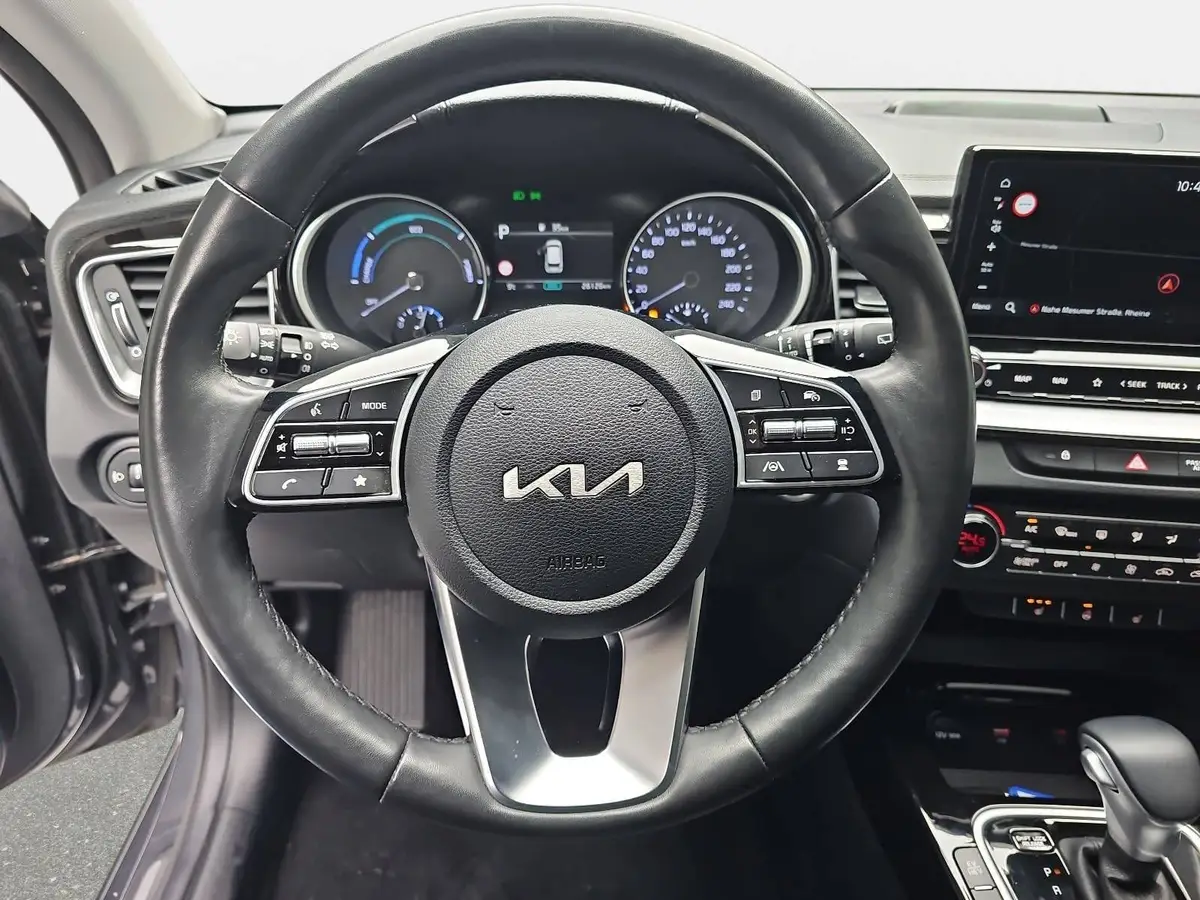 KIA CEED SW 1.6 GDI PLUG-IN-HYBRID VISION KOMFORT NAVI