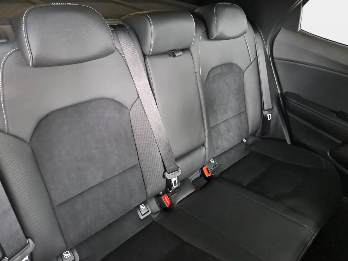 KIA XCEED 1.6 T-GDI 150 DCT GT-LINE MJ26 LEDER GLASDACH