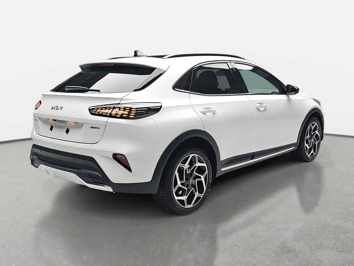 KIA XCEED 1.6 T-GDI 180 DCT GT-LINE MJ26 LEDER GLASDACH