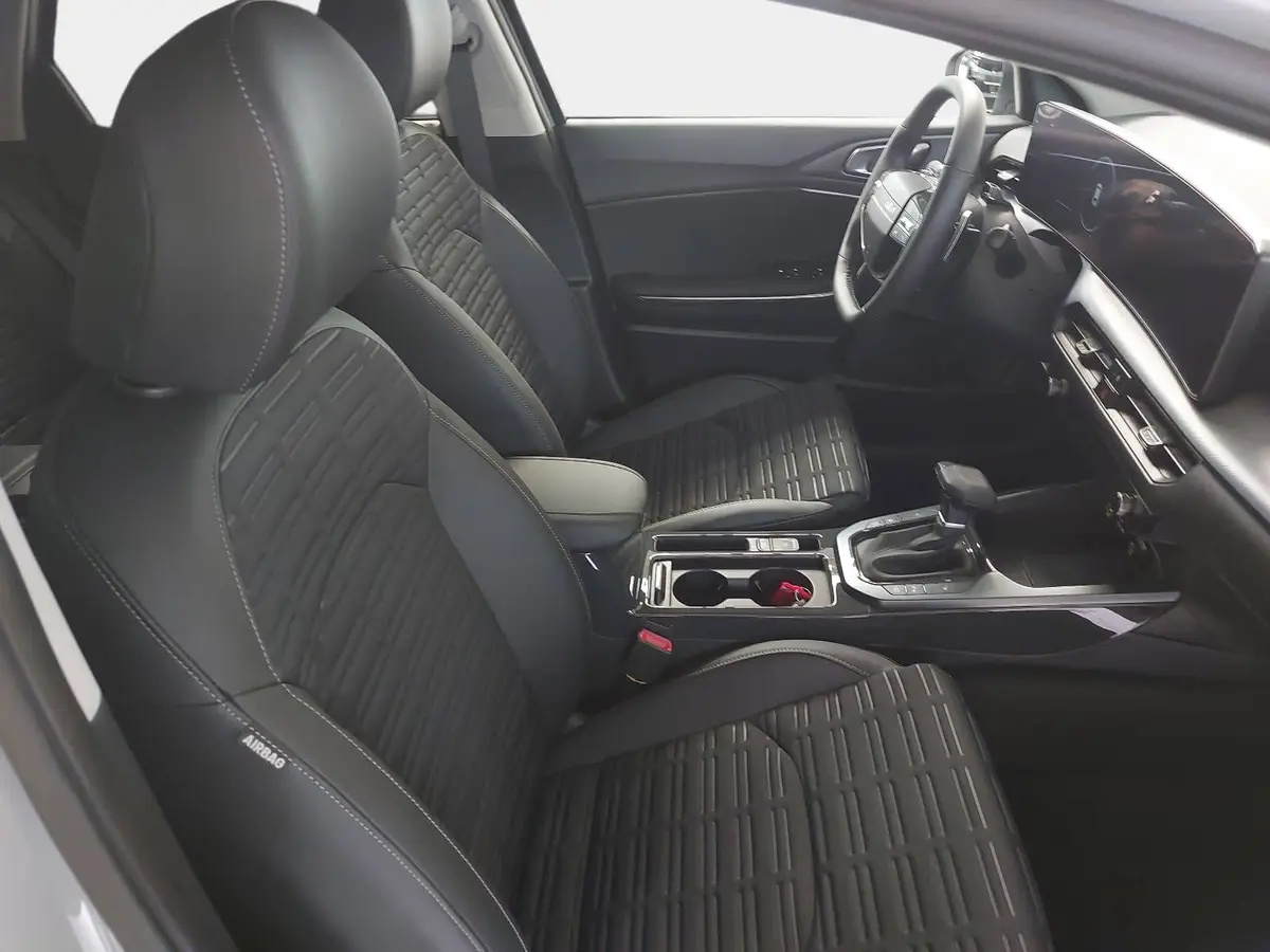 KIA XCEED 1.6 T-GDI 150 DCT SPIRIT MJ27 SOUND