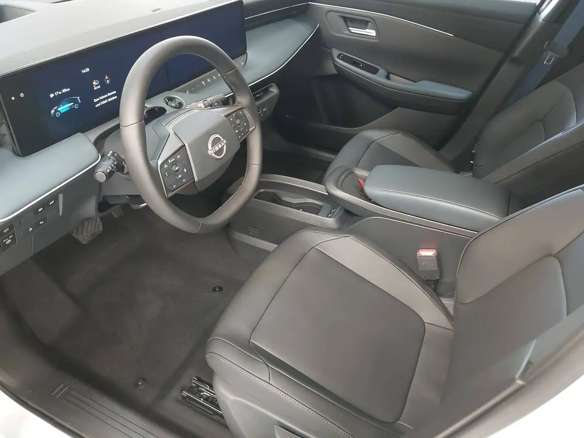 NISSAN LEAF 75KWH MY26 ADVANCE 2-FARBEN VEHICLE-TO-LOAD