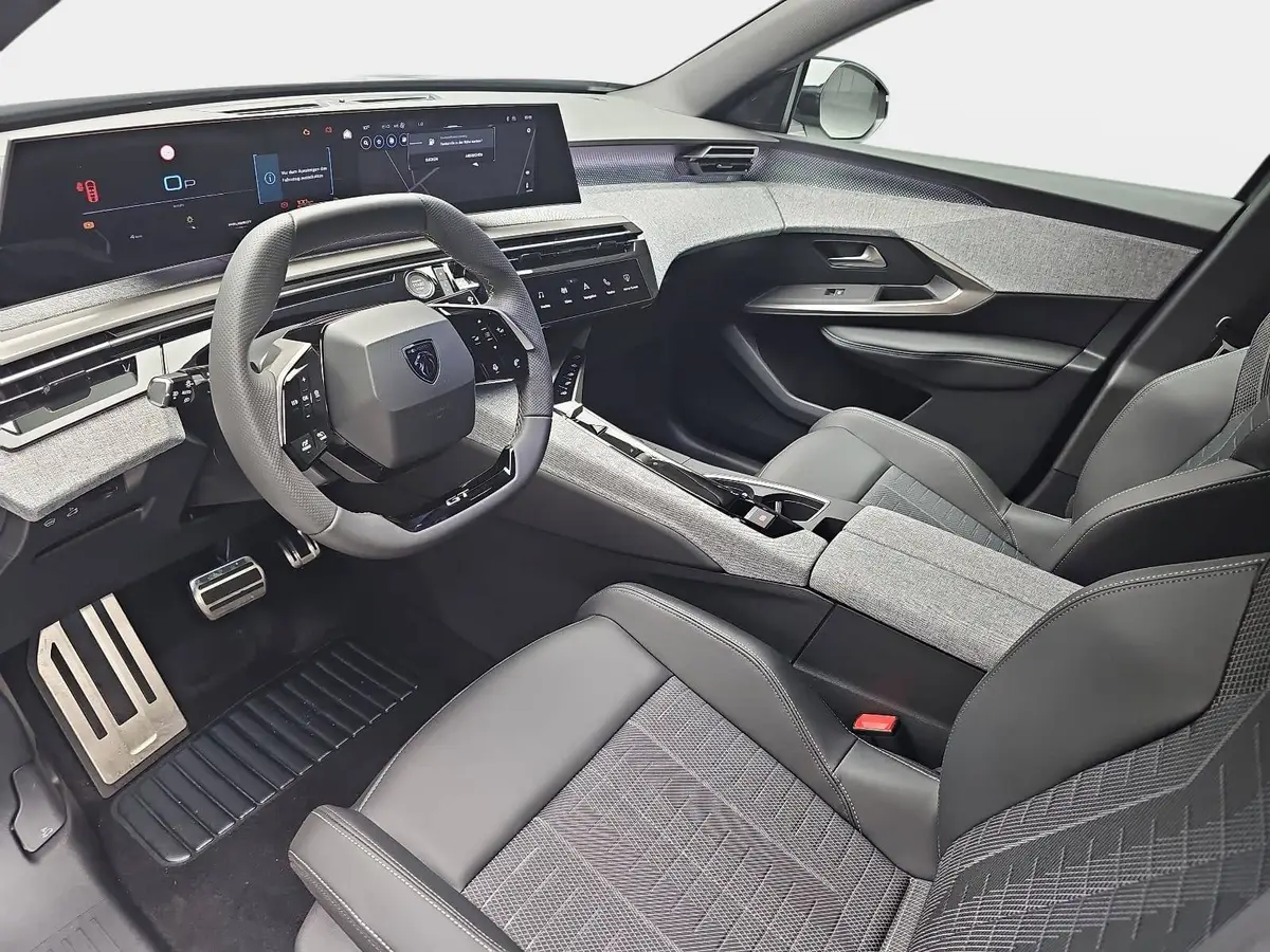 PEUGEOT 3008 1.2 HYBRID 145 E-DSC6 GT NAVI KLIMA LED AHK LM19