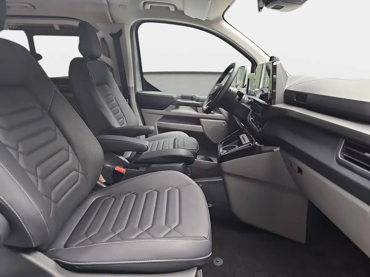 FORD TOURNEO CUSTOM 2.0 ECOBLUE AUTO. L1 TITANIUM X NAVI LED AHK