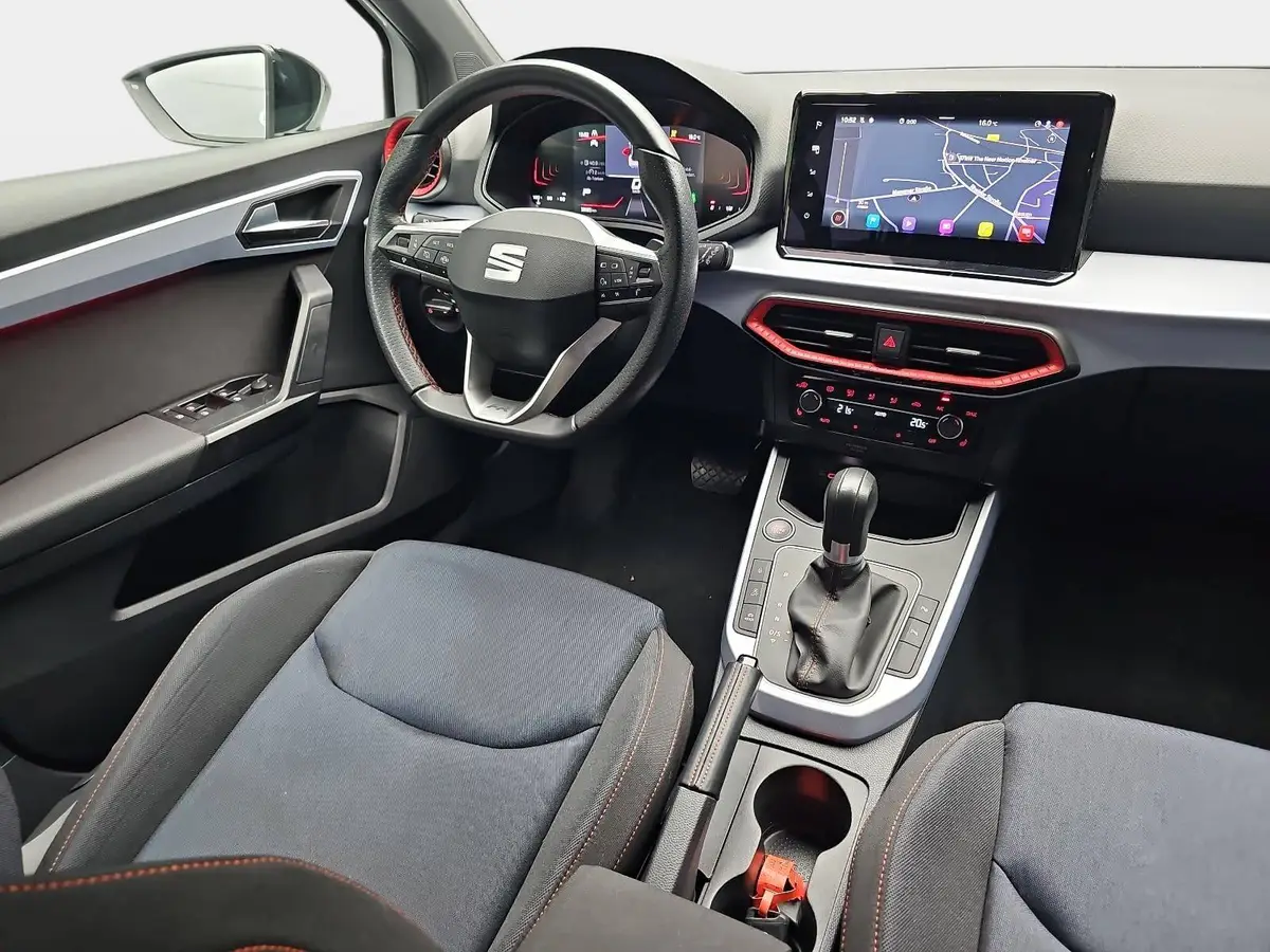 SEAT ARONA 1.0 TSI DSG FR AHK ACC P-ASSIST LM