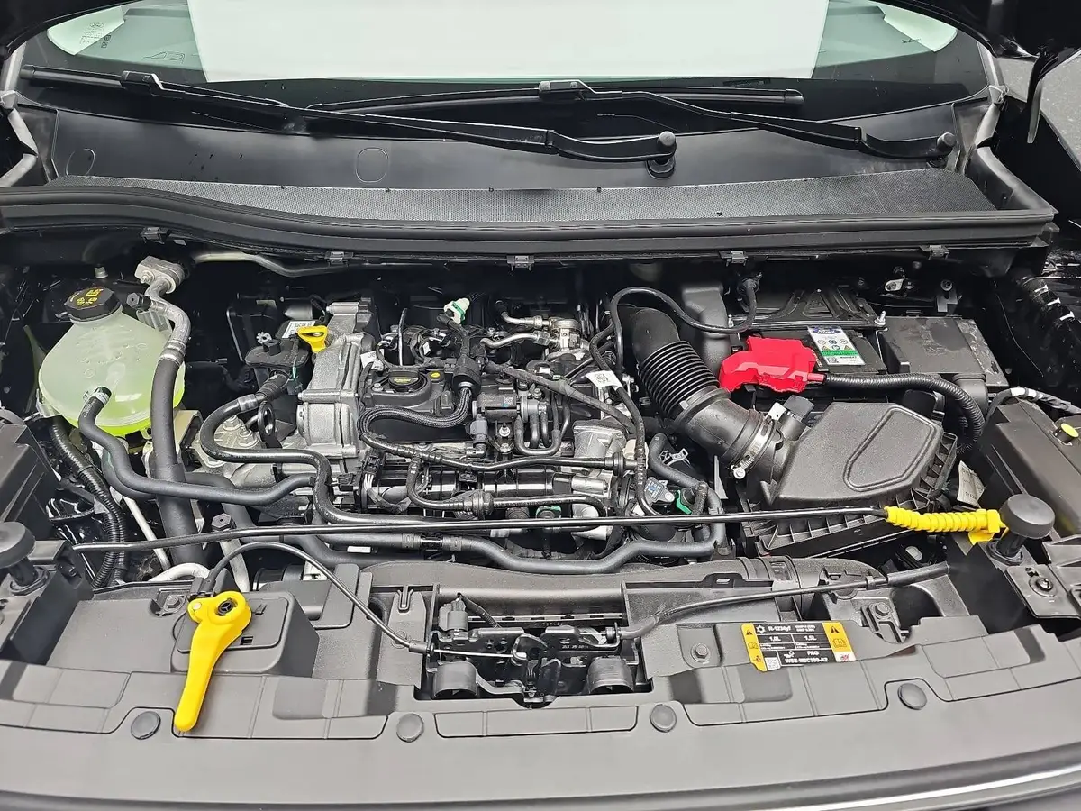 FORD TOURNEO COURIER 1.0 EB AUT. ACTIVE NAVI+ACC+WINTER+SPUR+KAMERA+LM
